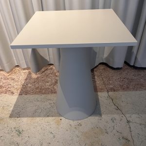 Andreu World Reverse 38 -pöytä